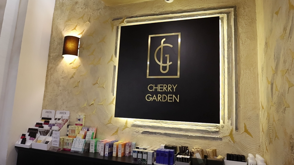 Cherry Garden parfüméria üzletberendezés 14