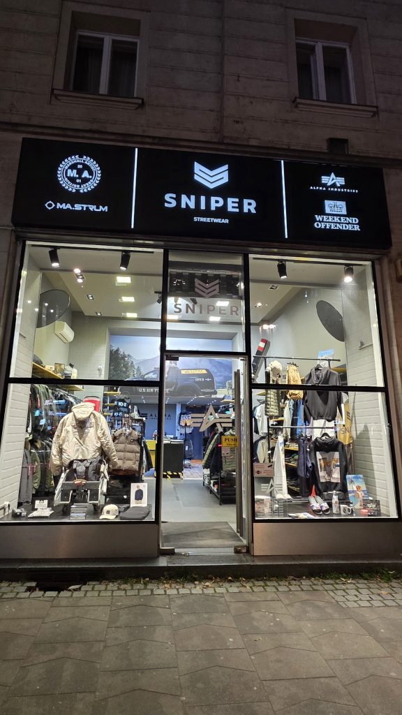 Alpha Industries_2 Alpha Industries Üzletberendezés referencia 02