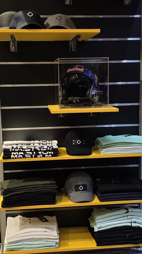 Alpha Industries_7 Alpha Industries Üzletberendezés referencia 07