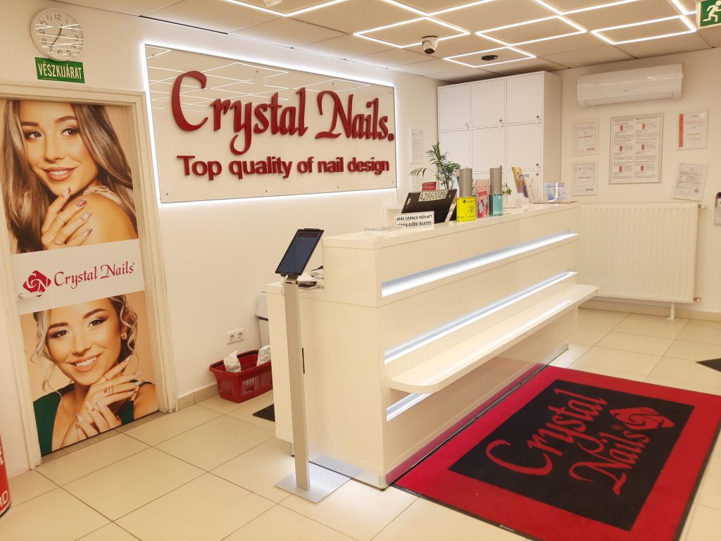Crystal Nails J&oacute;zsef krt. &uuml;zlet berendez&eacute;se 02