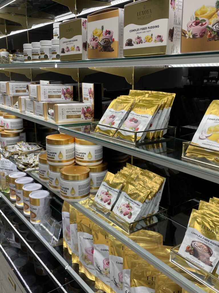 Luxoya Westend &Uuml;zletberendez&eacute;s - Referencia 05