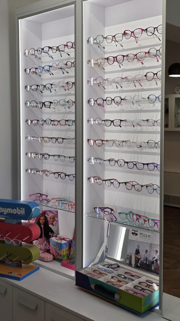 Naphegy Optika Vill&aacute;nyi &uacute;t - &uuml;zletberendez&eacute;s 05